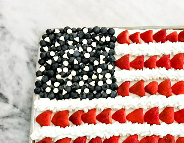 American Flag Fruit Cookie Pizza - Nest Of Posies